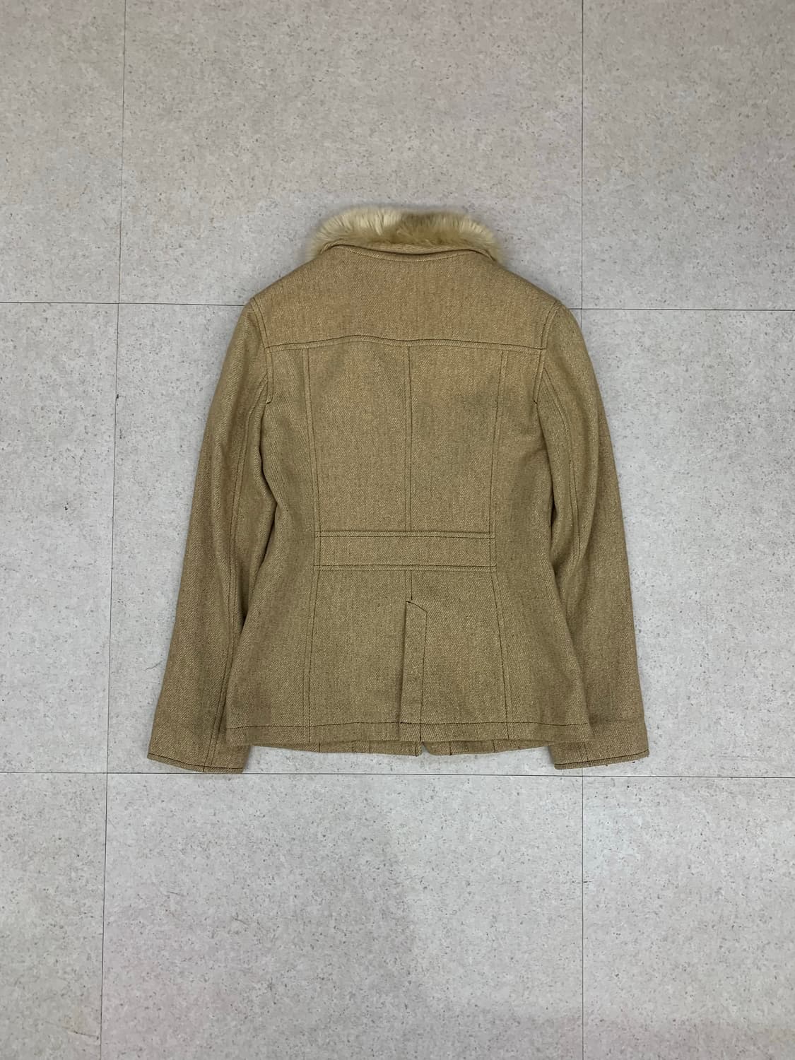 Burberry  버버리 퍼 카라 울 자켓 상품이미지5