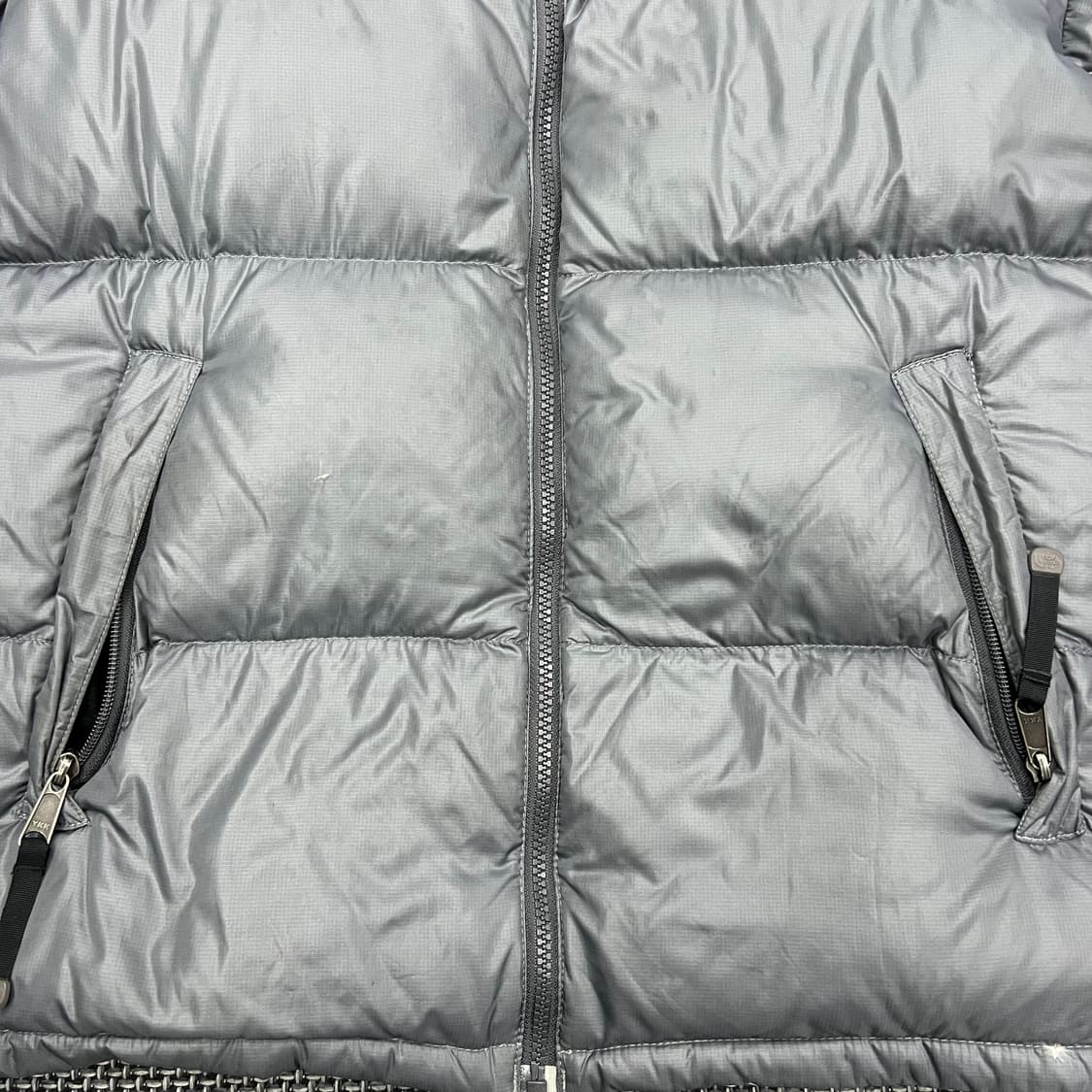 노스페이스 그레이 눕시 700 패딩 95 상품이미지3