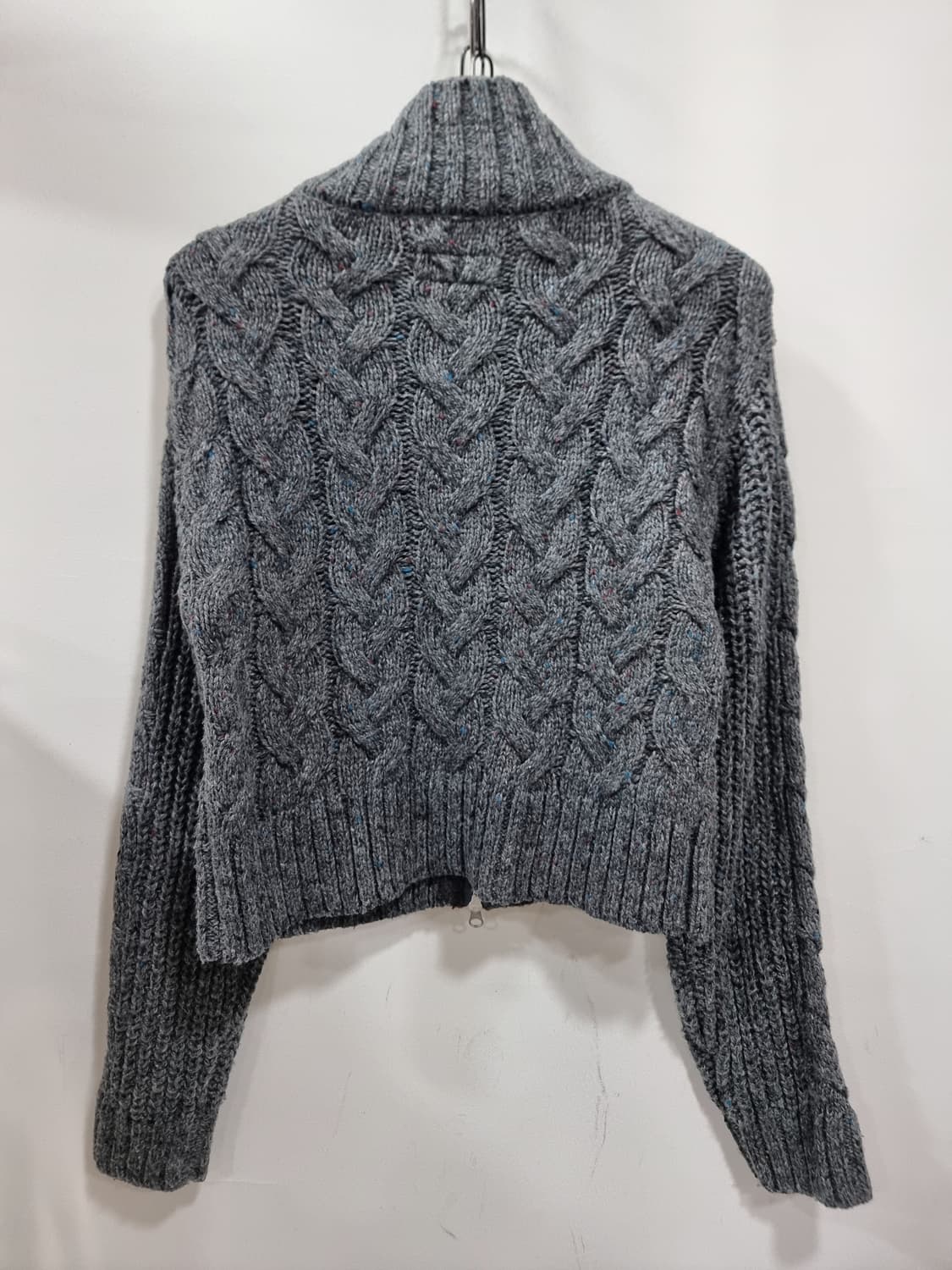 키르시 케이블 니트 크롭 집업 (C909 상품이미지2