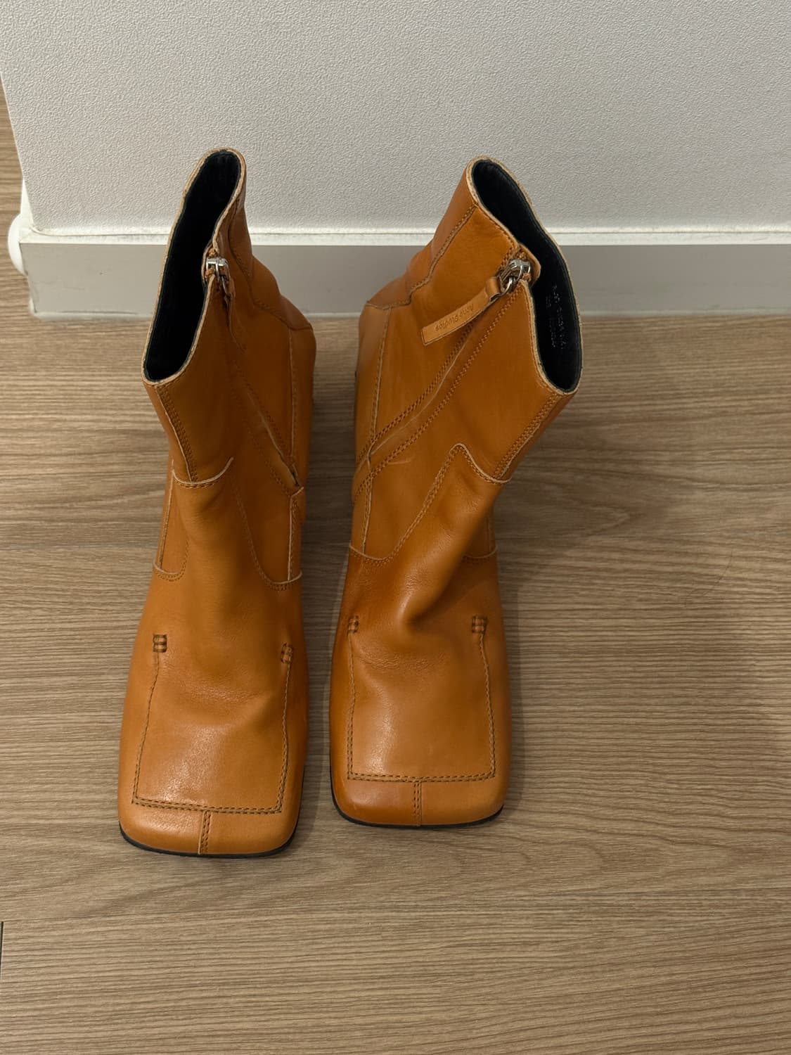 Acne Studios LEATHER BOOTS 37 상품이미지5