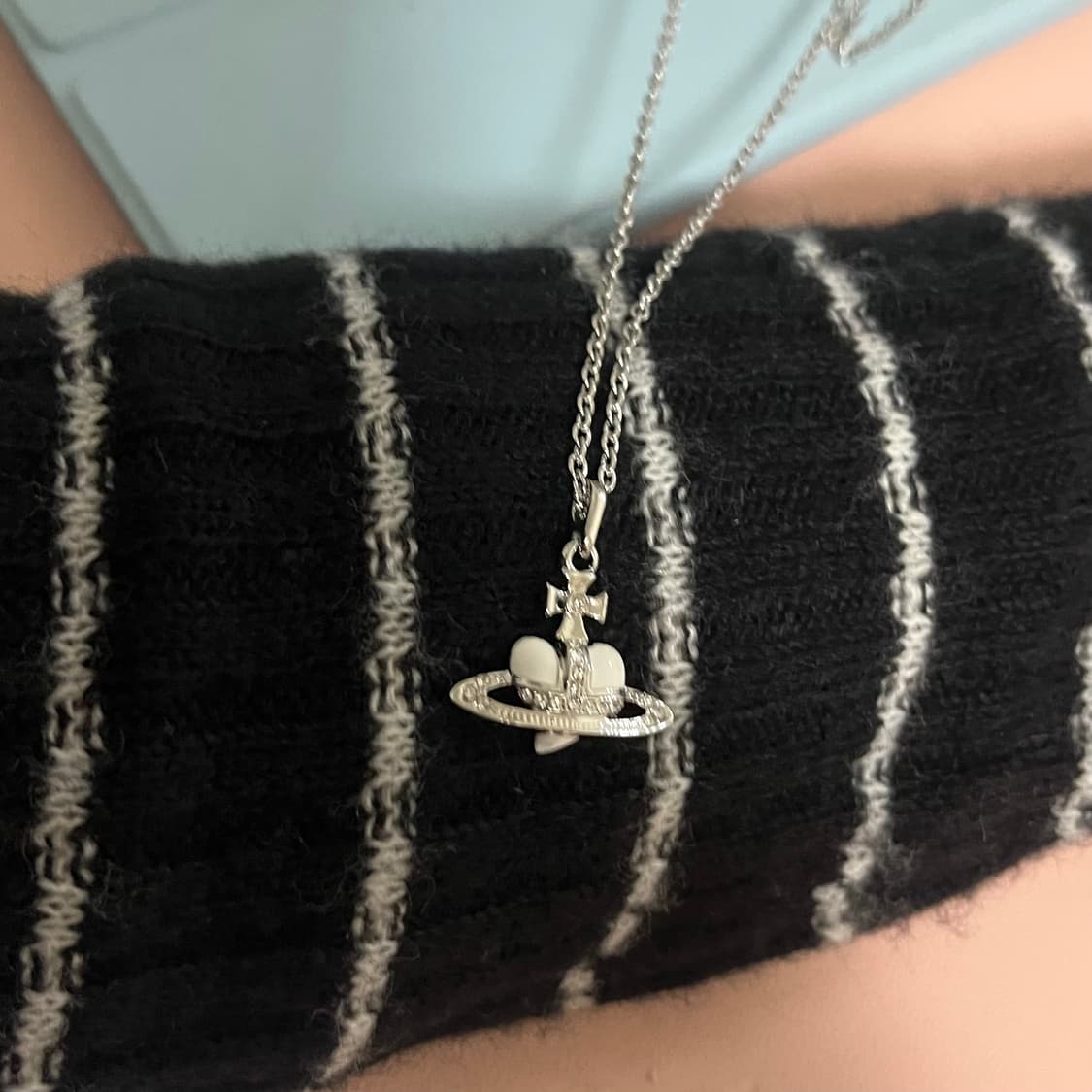 비비안웨스트우드 화이트디아망떼 목걸이 상품이미지6