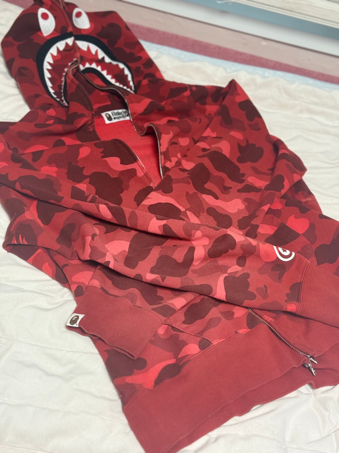 베이프 샤크후드집업 상품이미지2