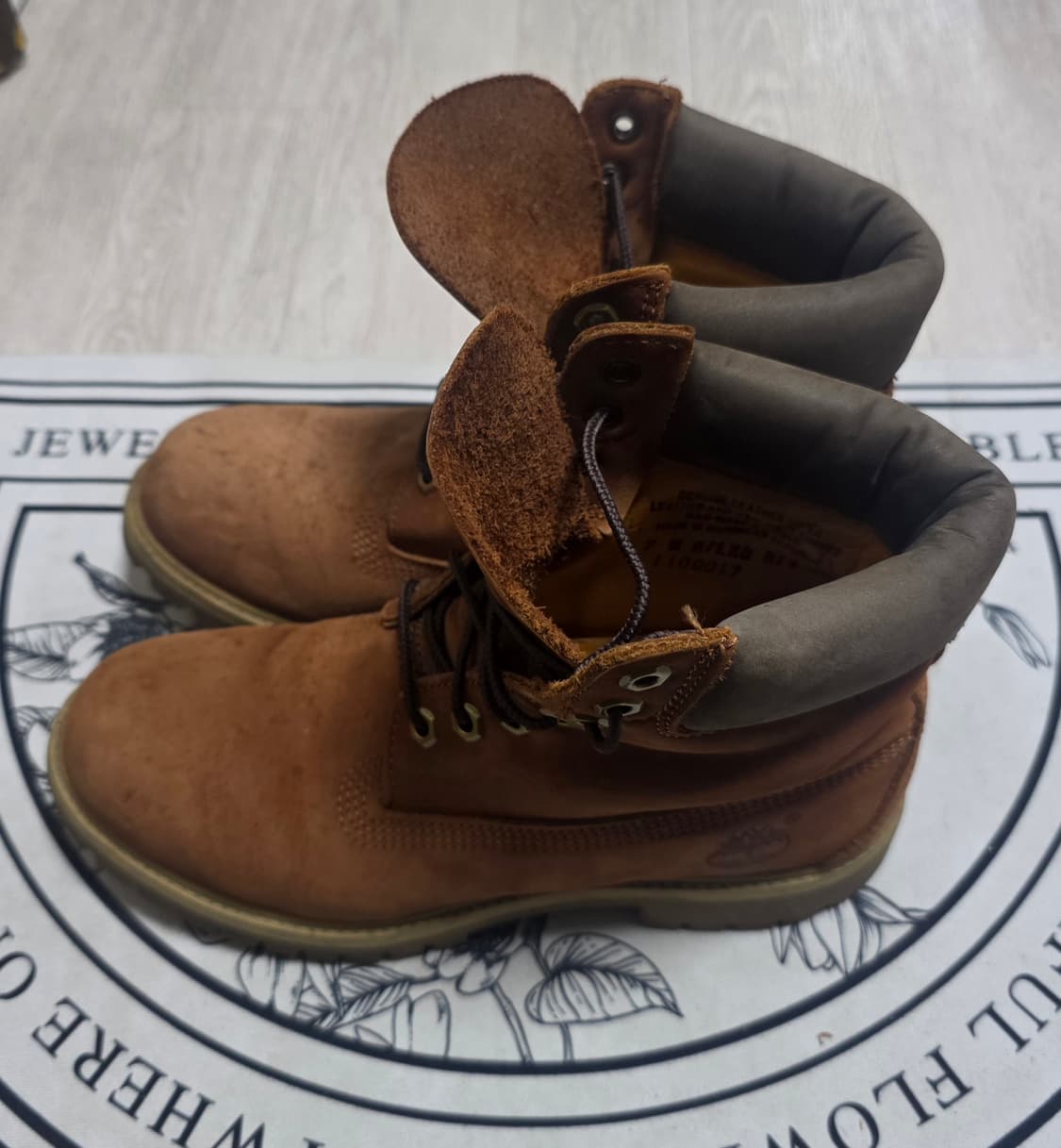 (255~260)팀버랜드 6인치 누벅 브라운 부츠 상품이미지3