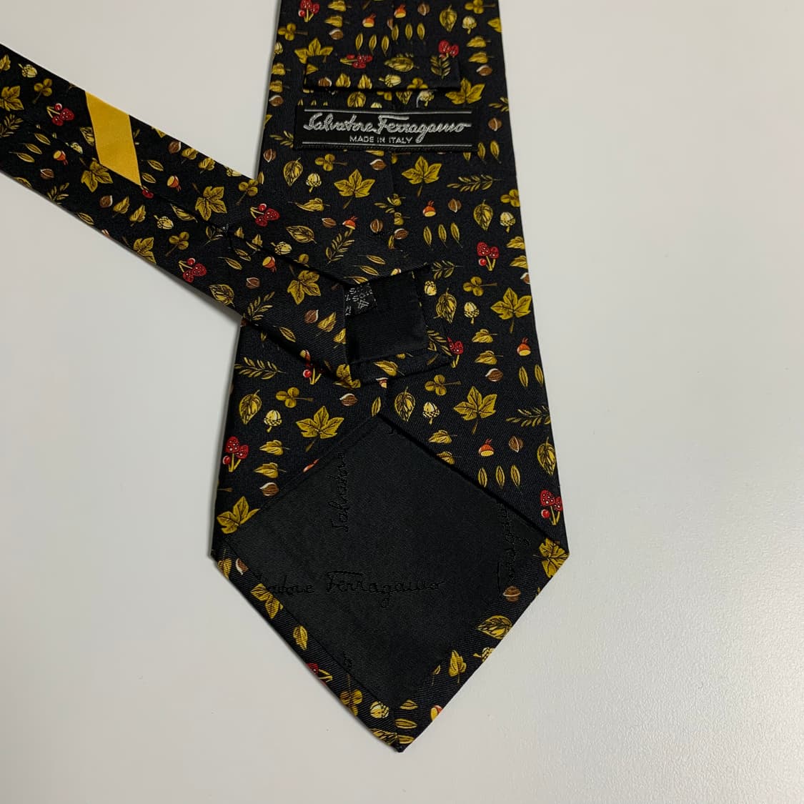 살바토레 페레가모 블랙 새상품급 명품 100실크 넥타이 상품이미지6
