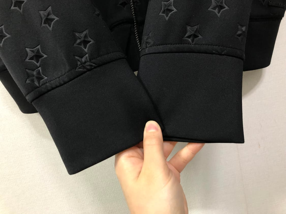 DIESEL 디젤 남성 입체 별 패턴 폴리 스판 봄버자켓 트랙탑 _ 블랙 상품이미지4