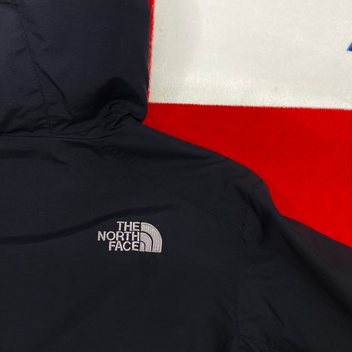 노스페이스 바람막이 여성 L  상품이미지4