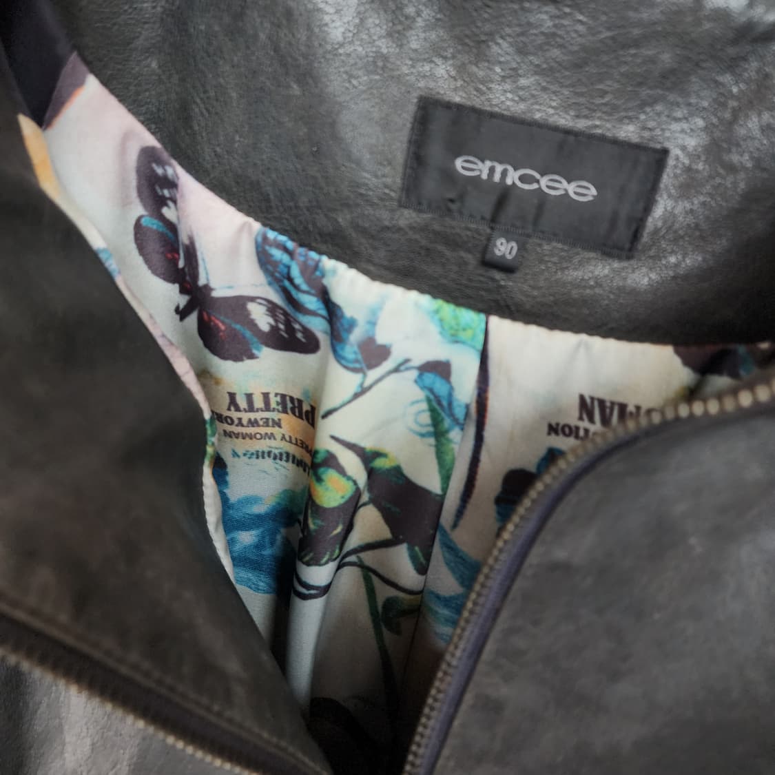 엠씨 후드 가죽 롱 코트 블랙 상품이미지3