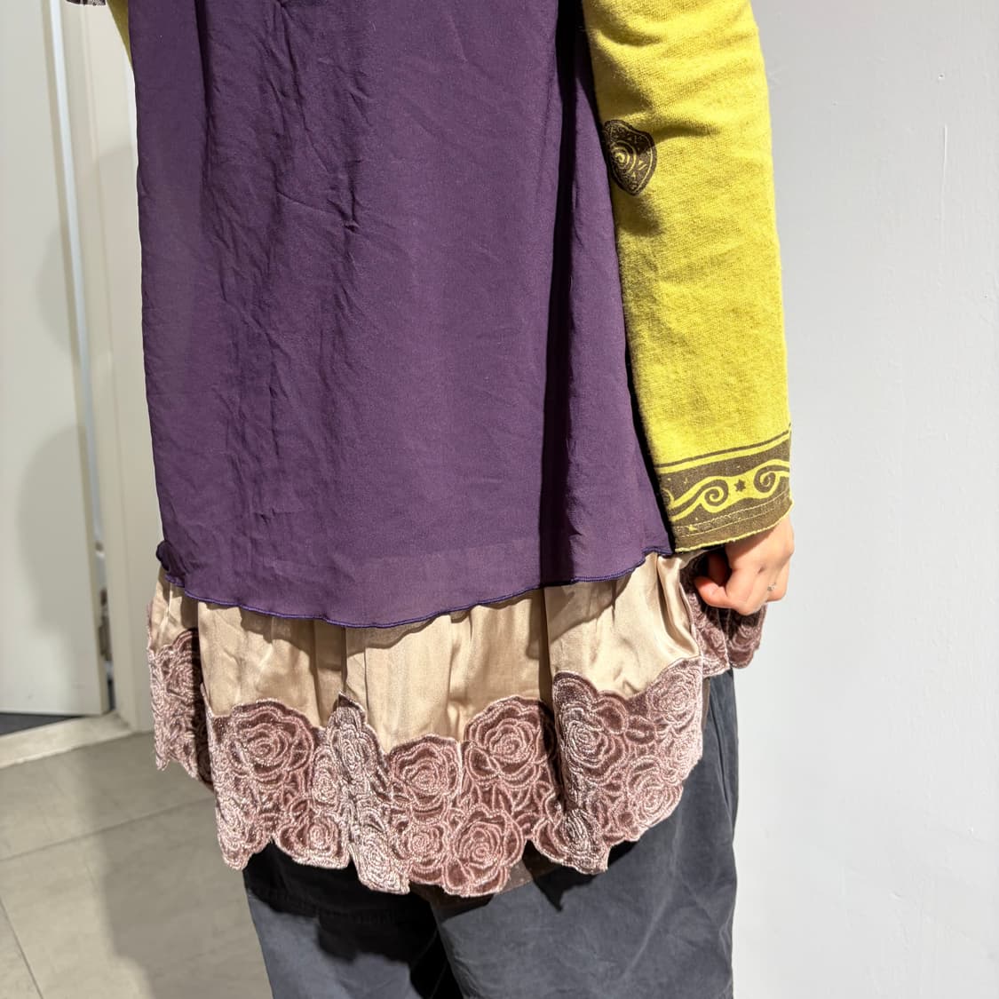 액시즈 팜 자주빛 레이스 꽃 반팔 레이어드 원피스 상품이미지6