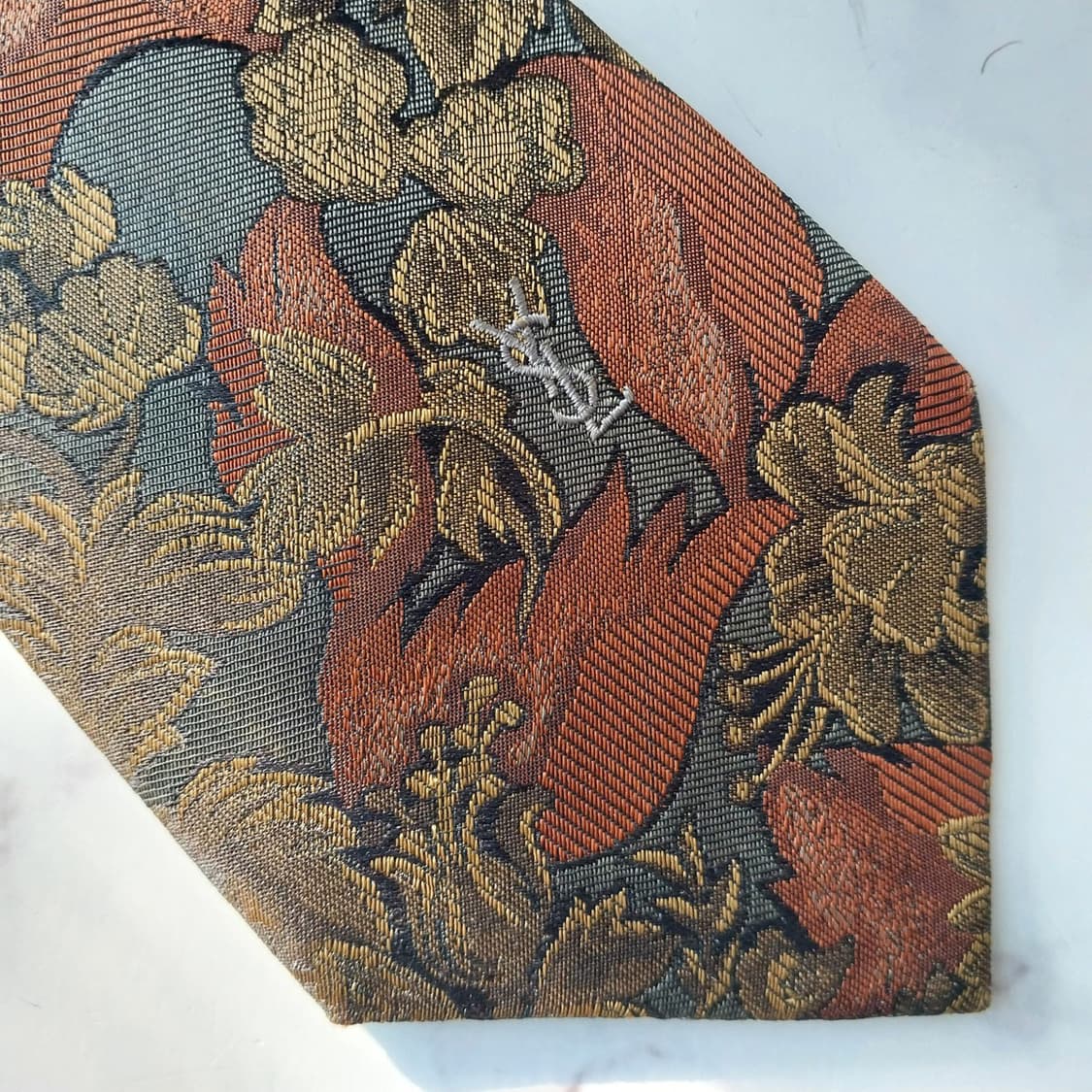 입생로랑 실크 플로럴 자카드 넥타이 9.2cm A+~A등급 K1706
 상품이미지8