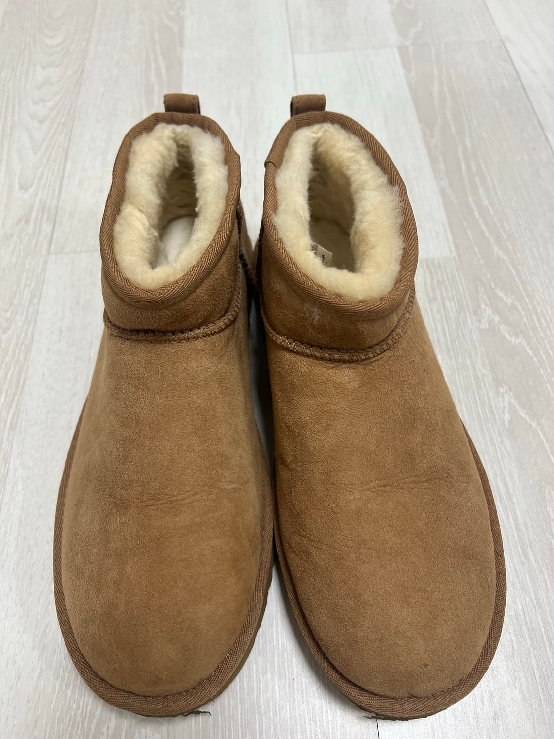 어그 클래식 울트라 미니 부츠 체스트넛 US9 상품이미지3