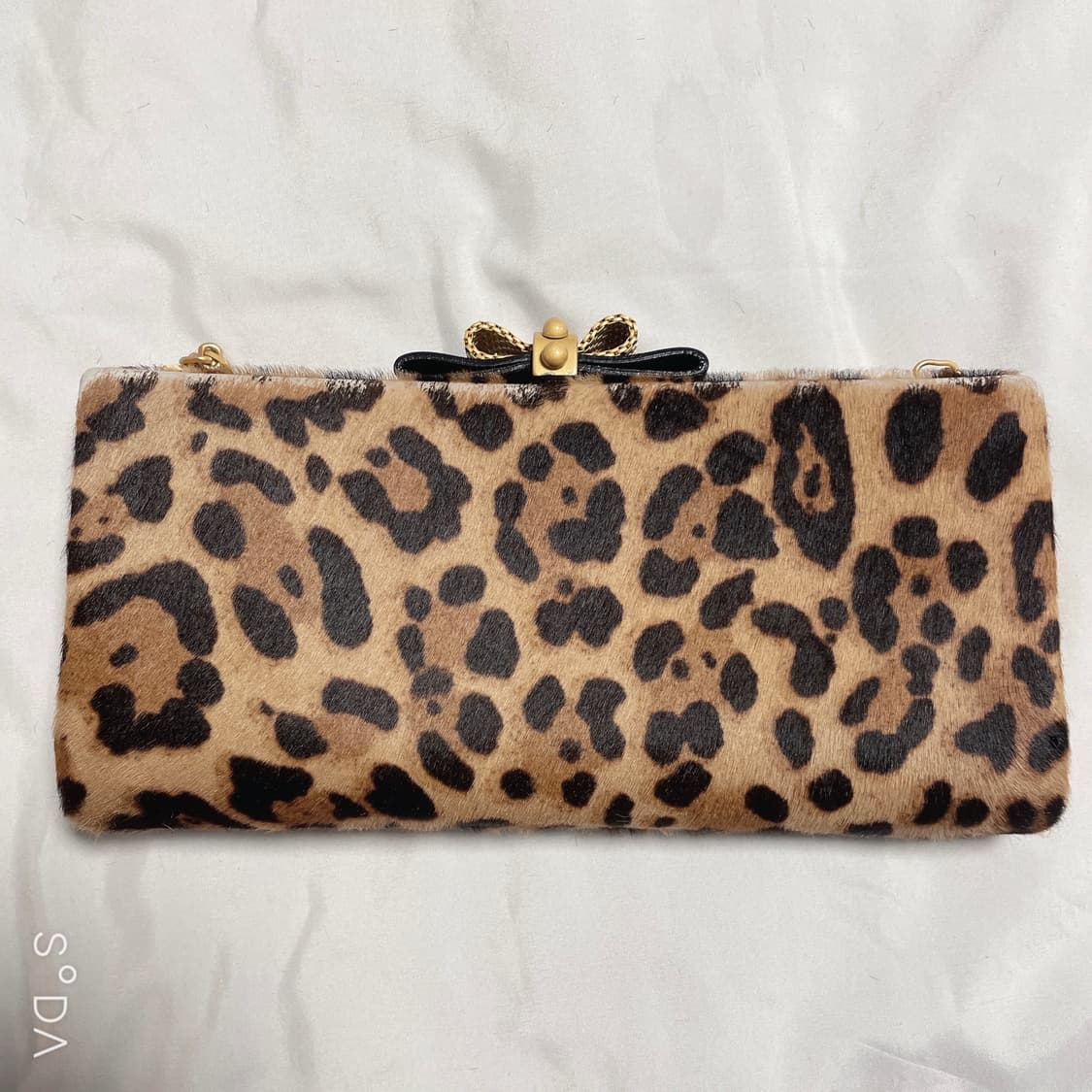 크리스찬 루부탱 레오파드 체인 클러치 백 상품이미지3