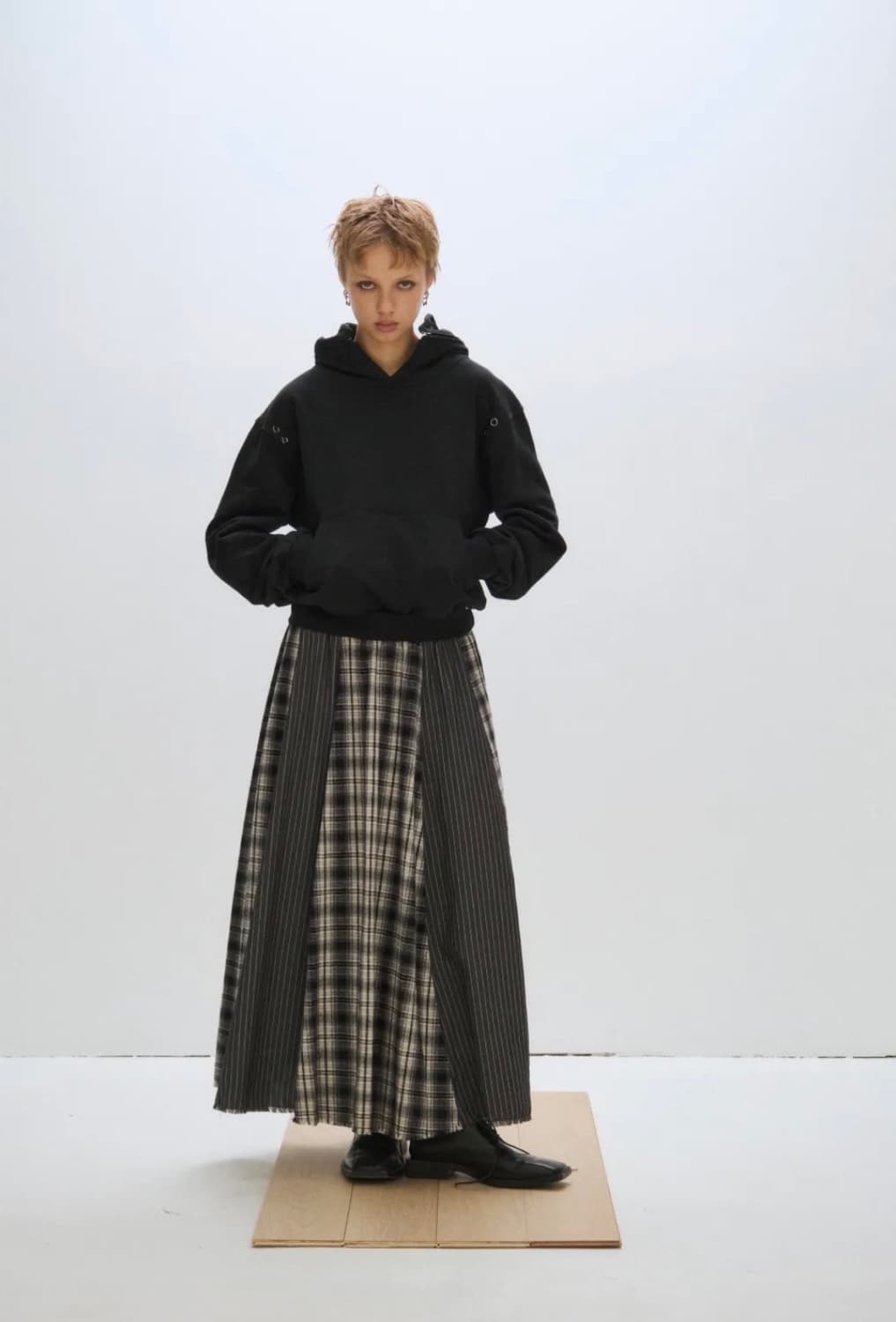 플리즈프로젝트 오버 체크 맥시 스커트 블랙 상품이미지3