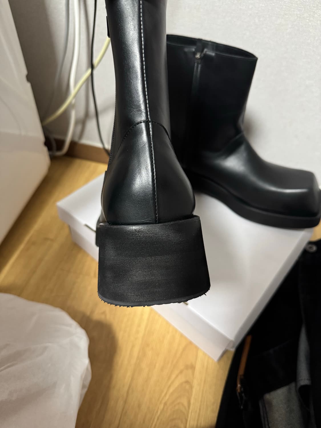 천연가죽 키높이 6cm 스퀘어토 첼시부츠 상품이미지4