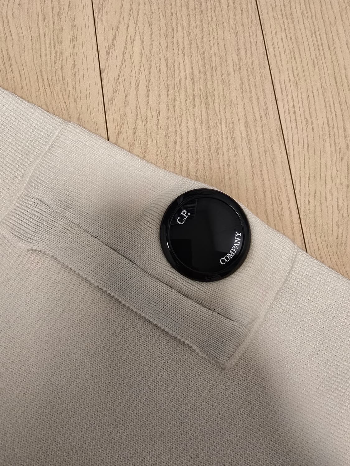 cp컴퍼니 아이보리 울니트집업 L사이즈 상품이미지3