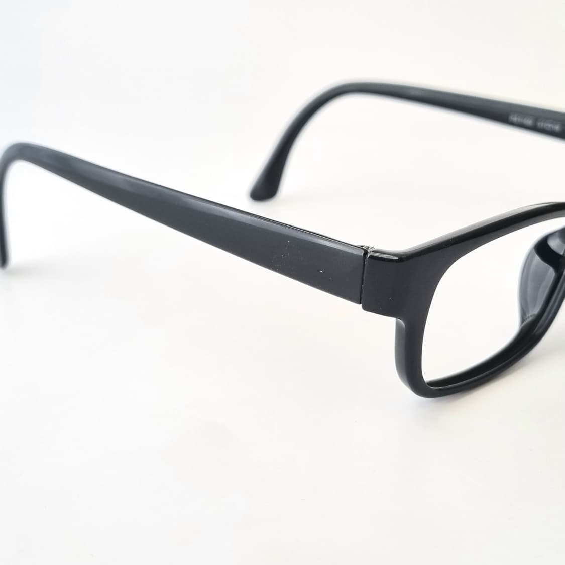 데드스탁 매일 아침, 고민 없이 손이 가는 단 하나의 안경테 615 상품이미지6