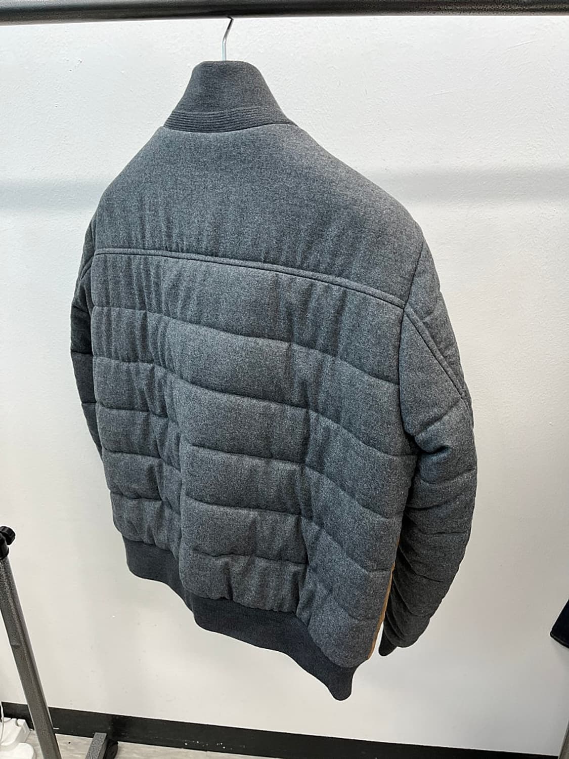 105) 헤지스 스웨이드 패딩블루종  상품이미지6