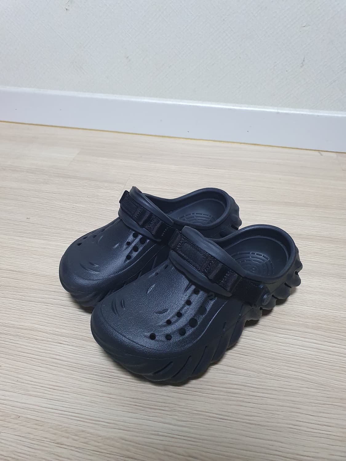 크록스 에코클로그 슬리퍼 230 상품이미지4