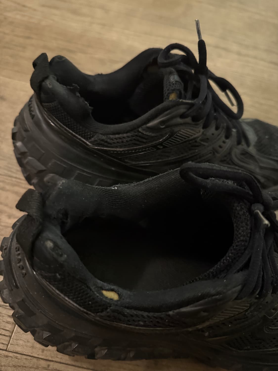 발렌시아가 디펜더 42 (실착샷첨부) 상품이미지7