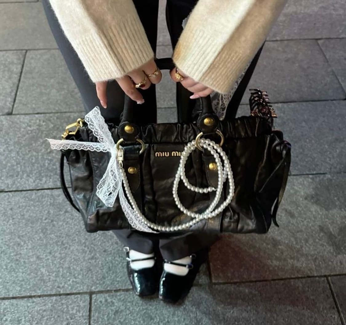 미우미우 비텔로 럭스 사첼백 토트백 숄더크로스백 상품이미지9