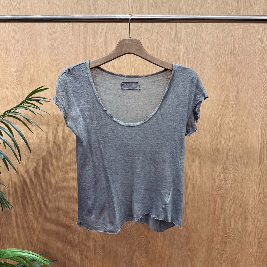 쟈딕 앤 볼테르 린넨 반팔 티셔츠 워싱 데미지 디테일 카키 상품이미지1