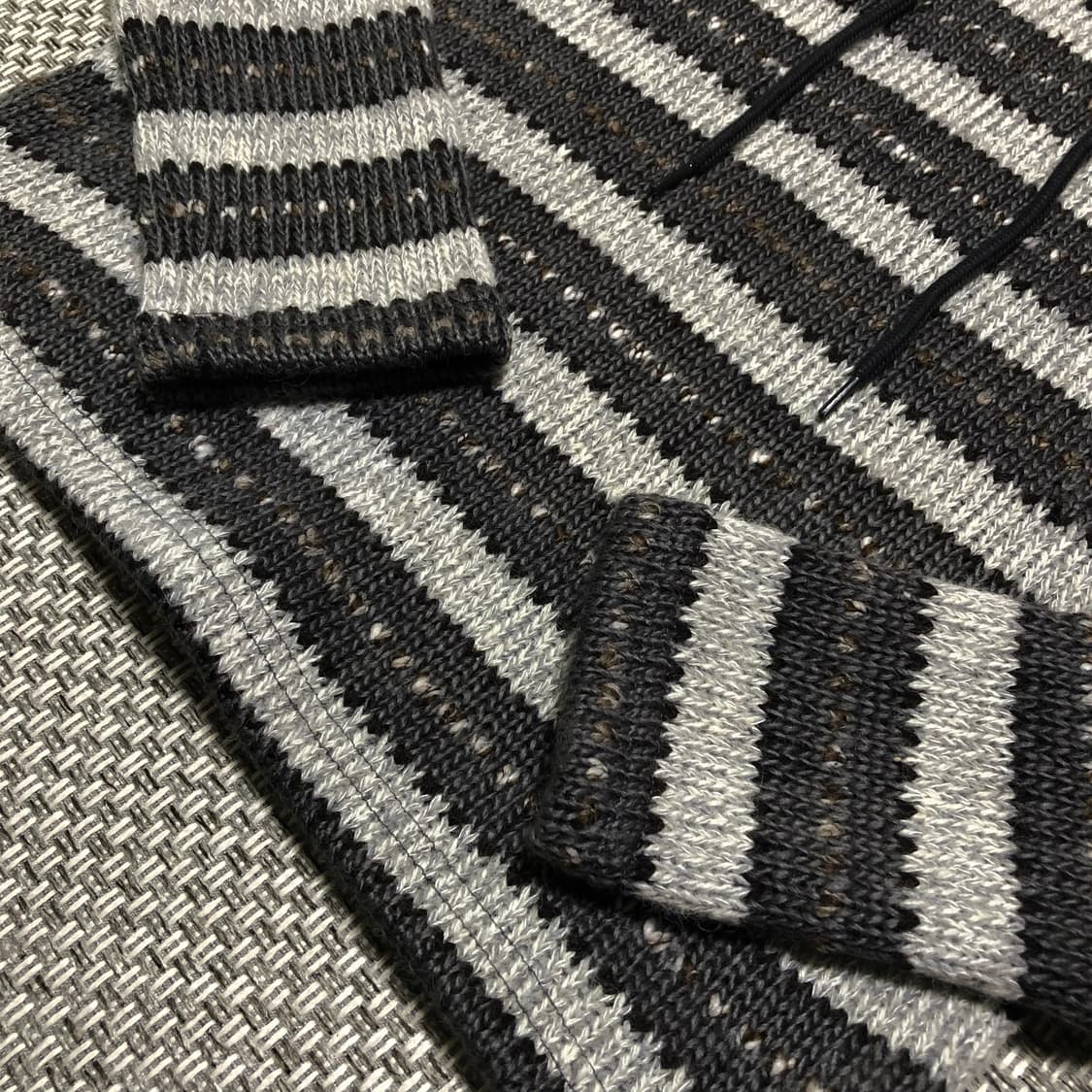 스트라이프 후드 니트 상품이미지4