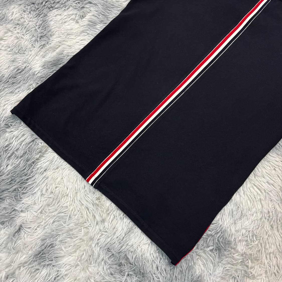 [2 Size] 톰브라운 백삼선 반팔티 상품이미지2