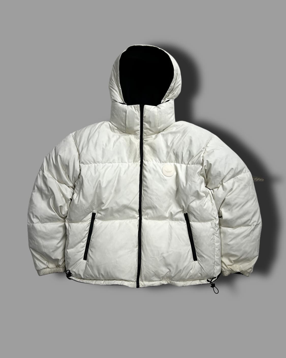 아디다스 블랙 화이트 리버시블 넉다운 패딩 L 상품이미지9