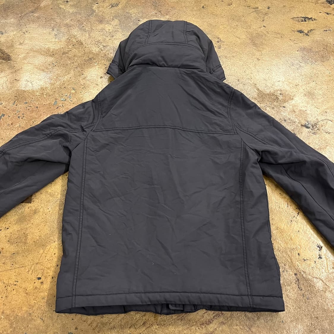 아베크롬비 그레이 패딩 점퍼  상품이미지4