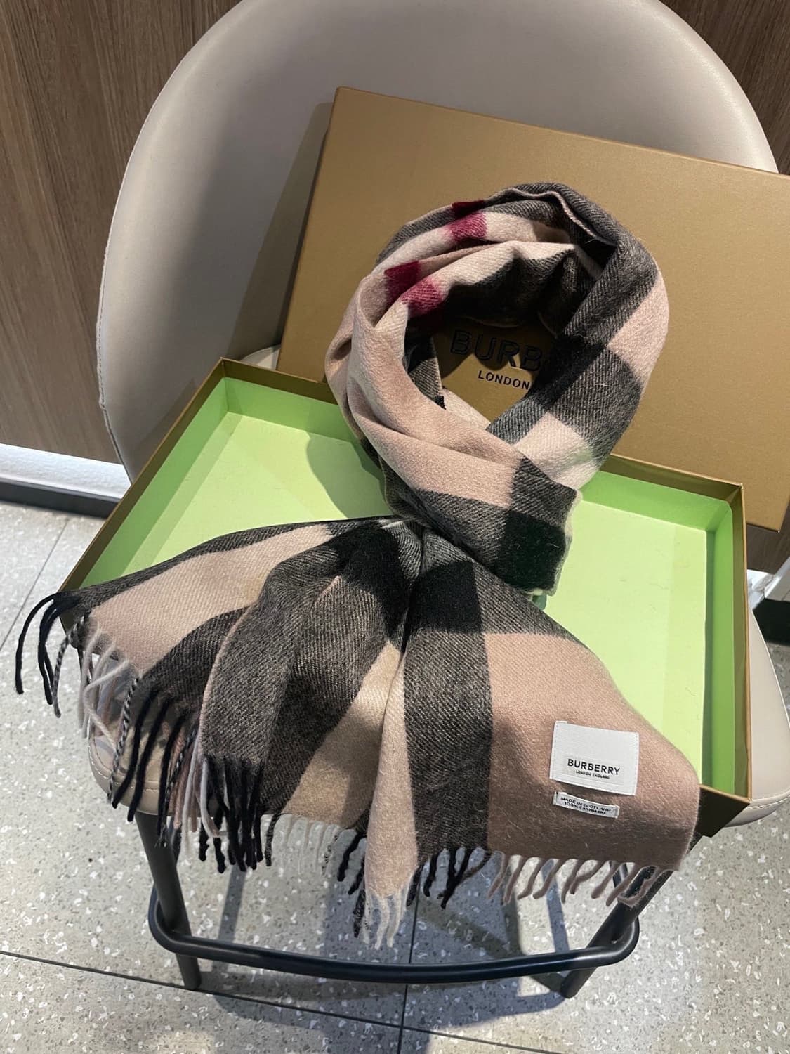 버버리 리버서블 스카프 100% 램스울
 상품이미지7