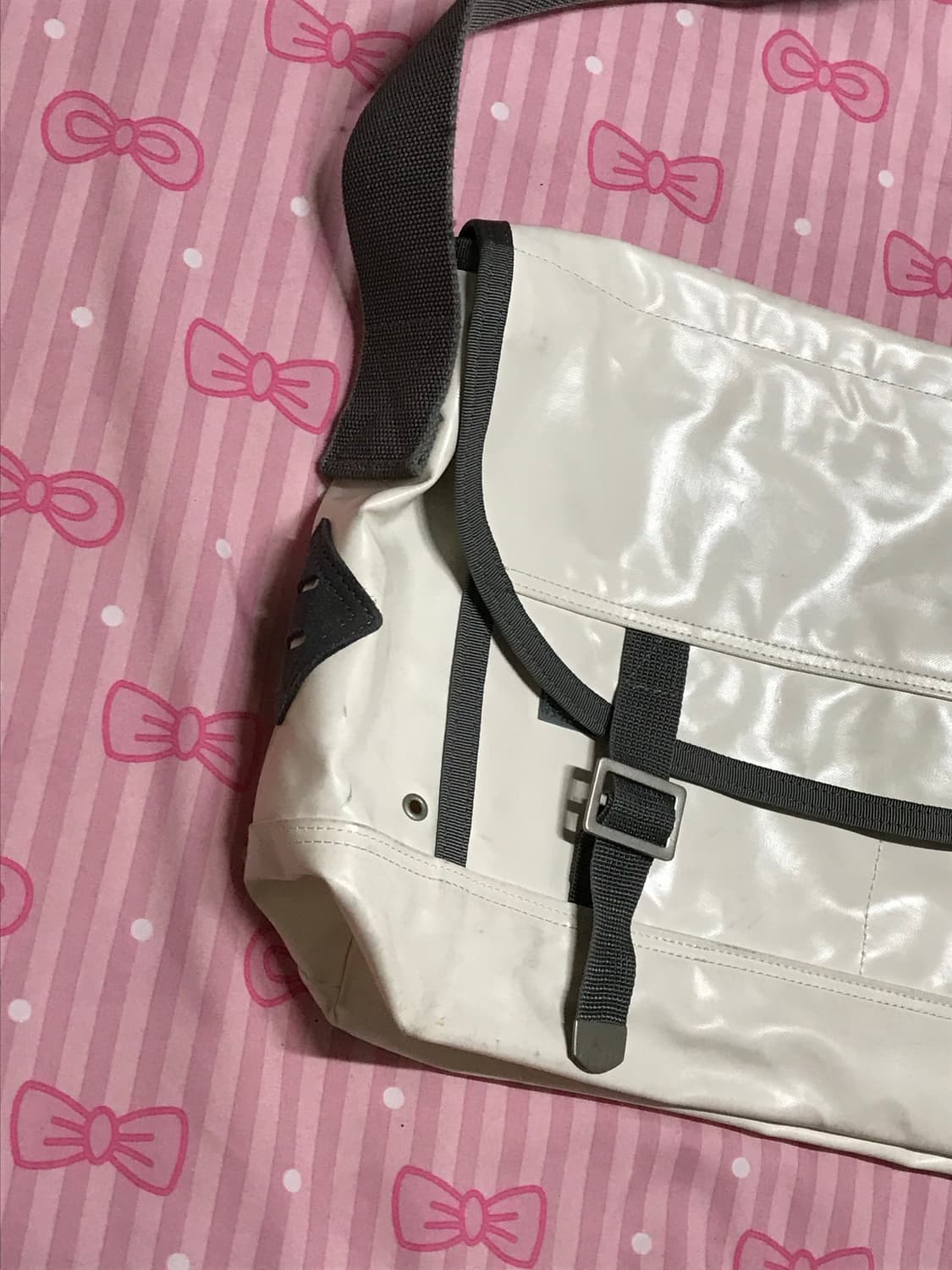 요시다포터 pvc 타포린 메신저백 화이트 상품이미지4