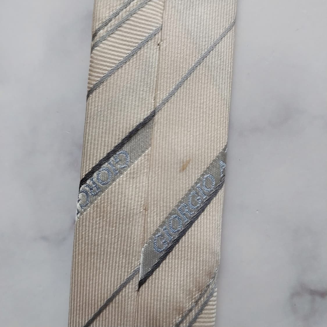 조르지오 아르마니 실크 아이보리 넥타이 10cm A~B등급 K1326
 상품이미지7