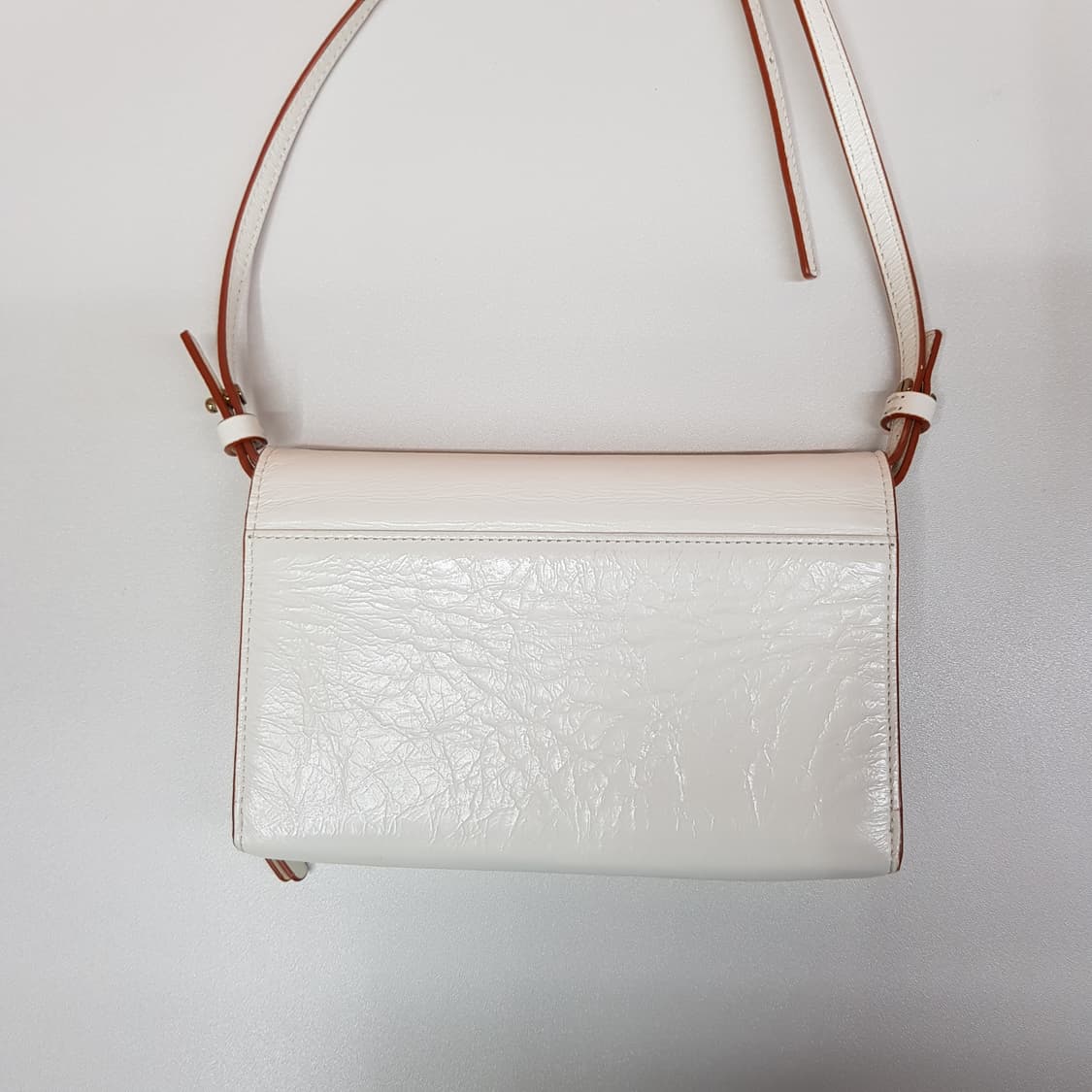 덱케 DECKE 2021 플랩 월렛 크로스백 상품이미지2