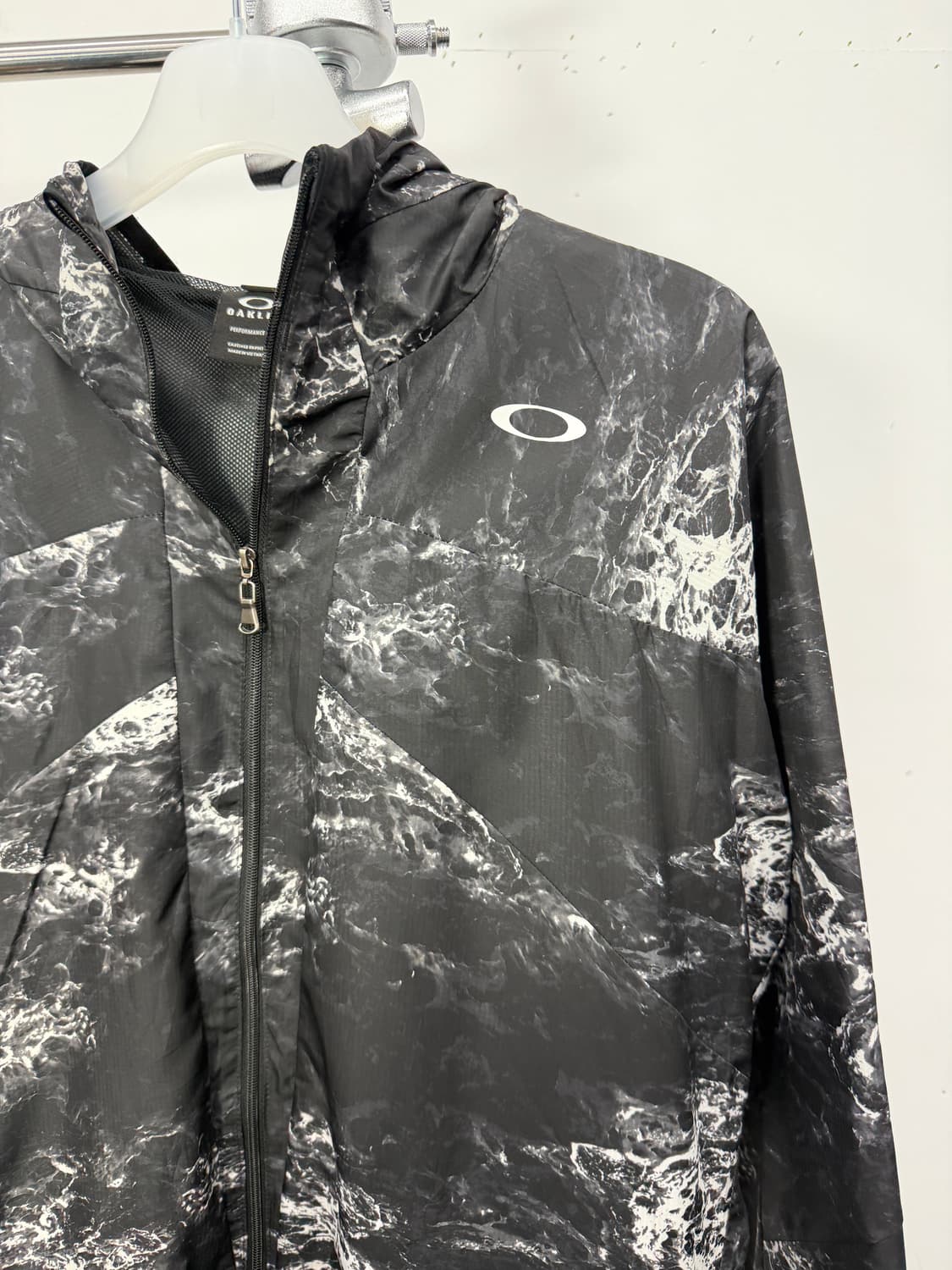 Oakley windbreaker 상품이미지3