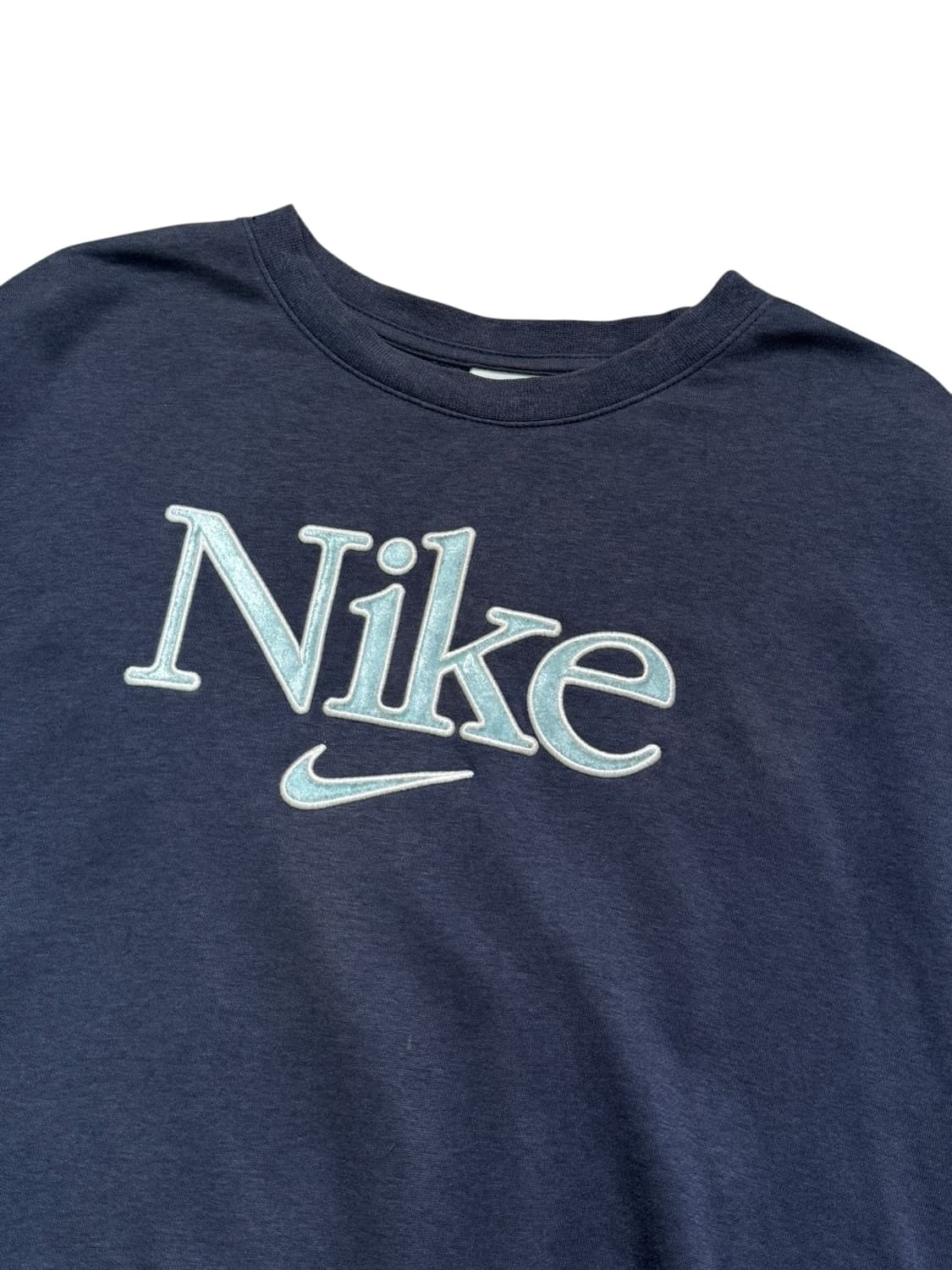 나이키 벨벳로고 세미크롭 맨투맨 상품이미지3