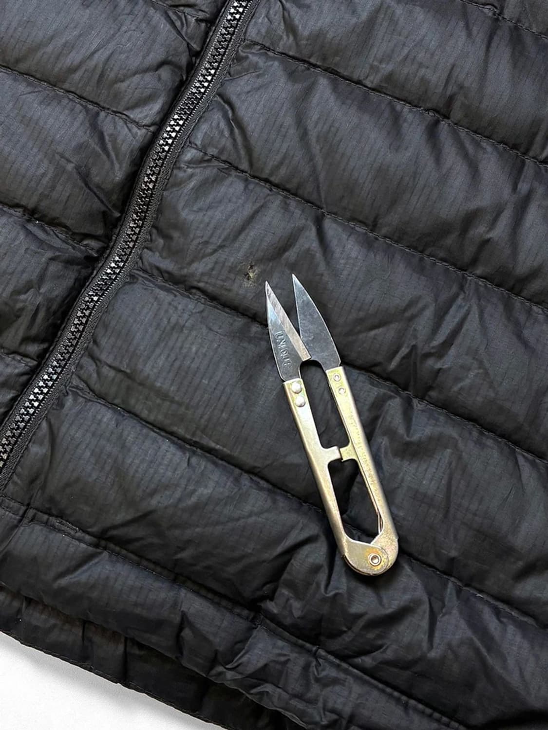 파타고니아 맨즈 구스 다운 경량 후드 패딩 PN5210 상품이미지10