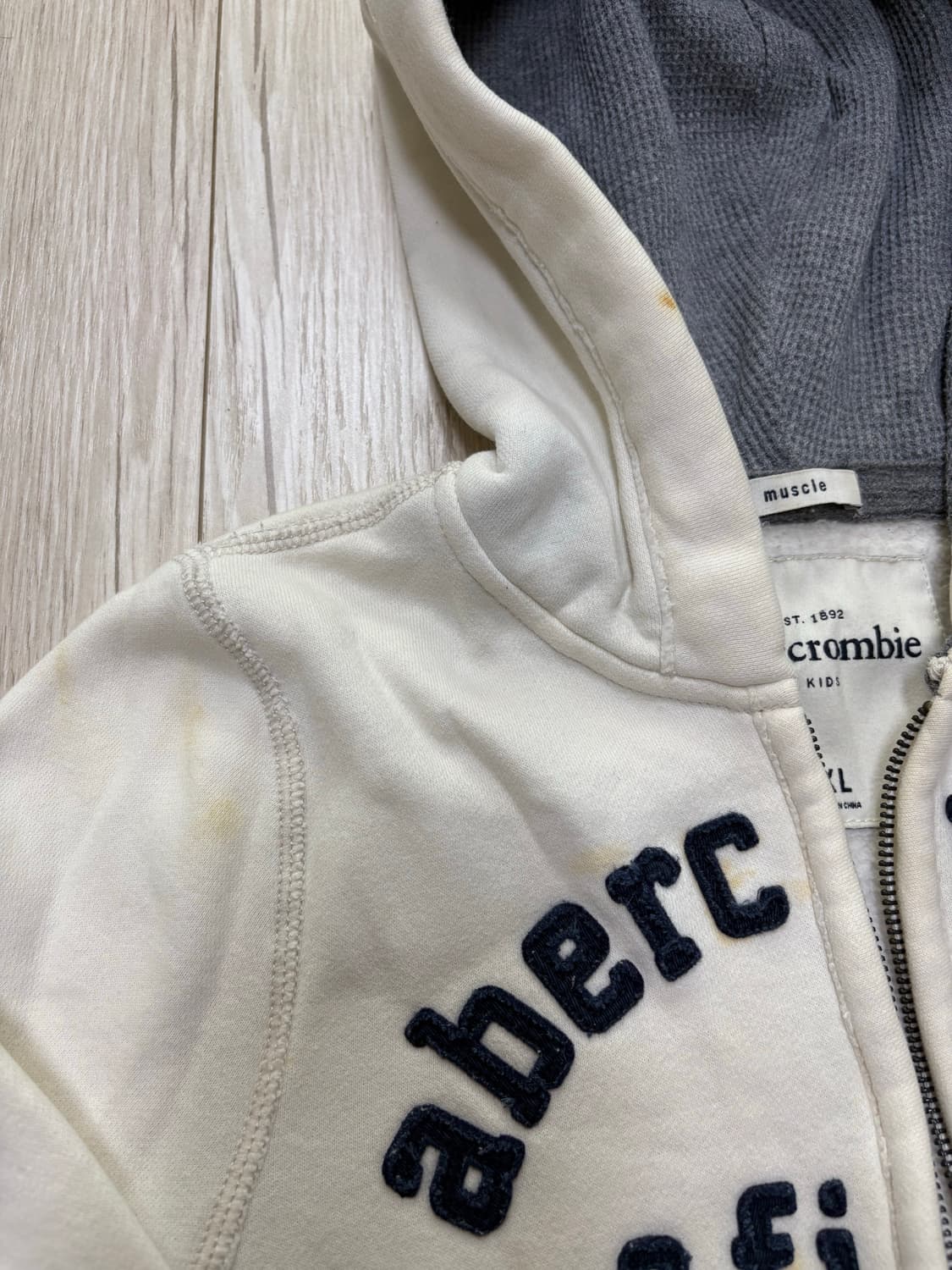 아베크롬비 딱붙핏 후드집업 화이트 상품이미지3