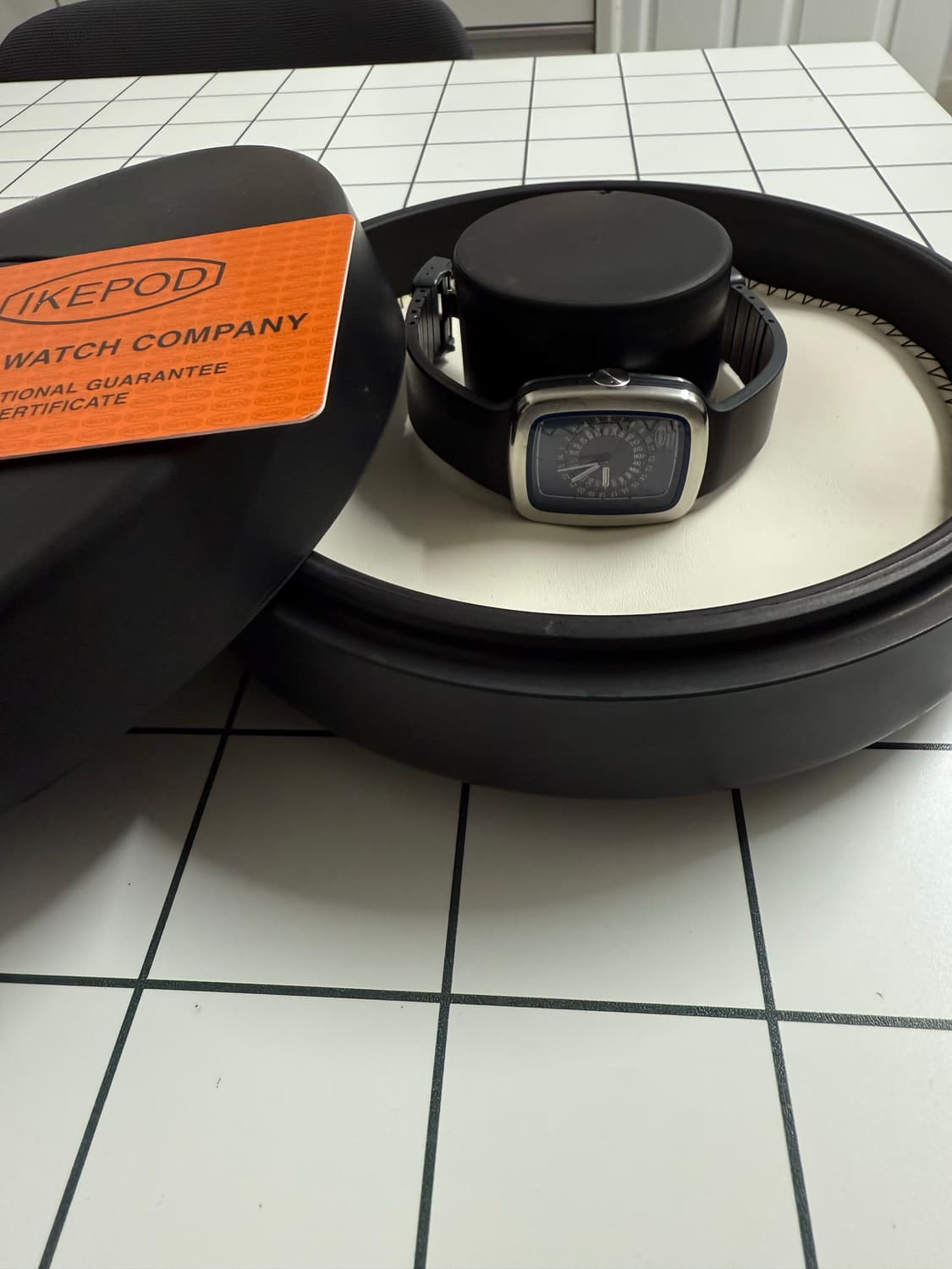 IKEPOD MANATEE GMT Limited Edition 손목시계 상품이미지10