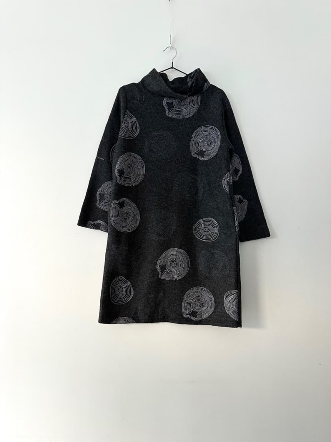 Tree ring pattern layered top & ops  상품이미지1