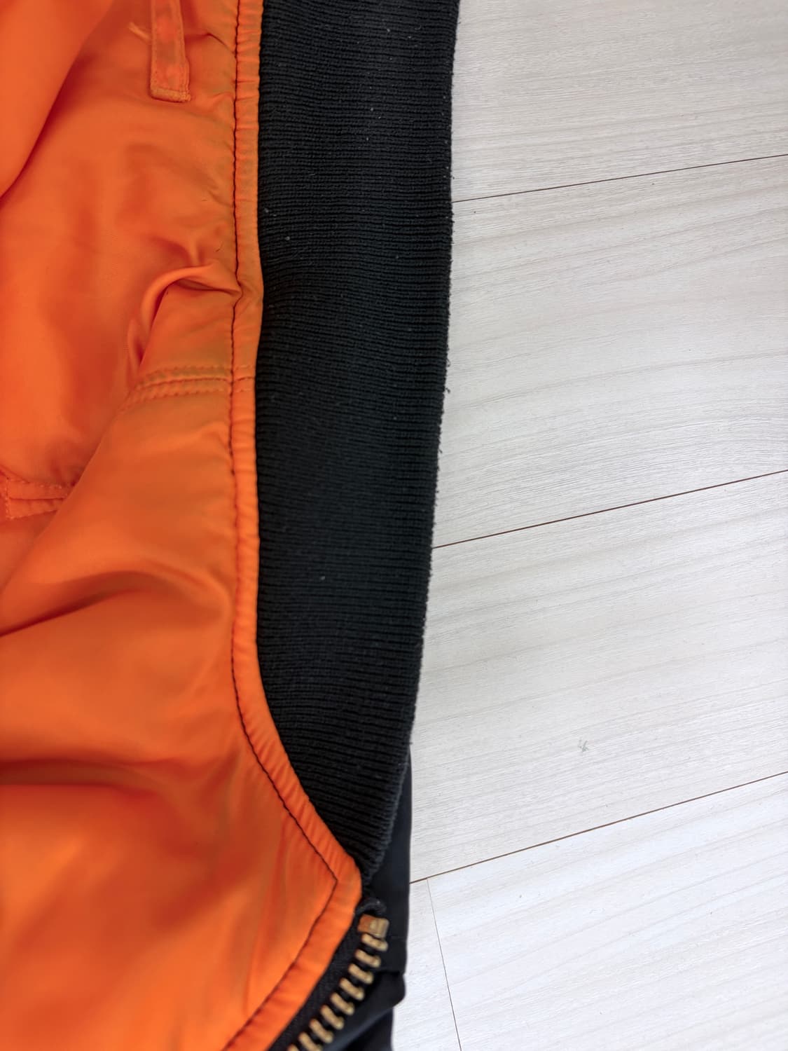 알파인더스트리 MA-1 블랙 플라이트 자켓 상품이미지6