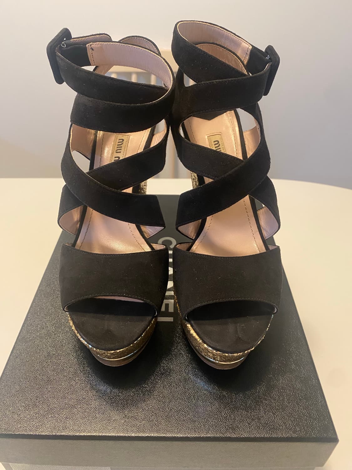 Miu Miu 글리터 힐 상품이미지2