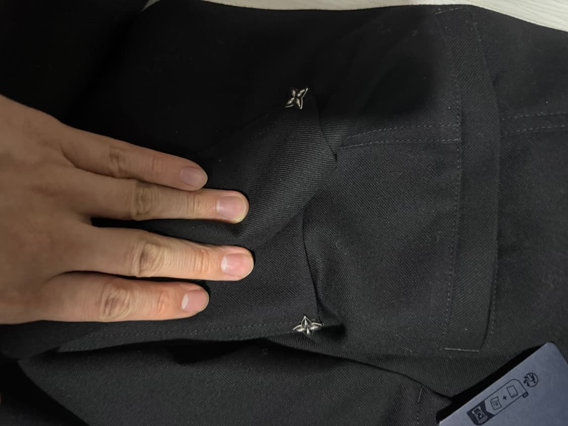 루이비통 테일러드 올 카고 팬츠 블랙 50 새상품 상품이미지5