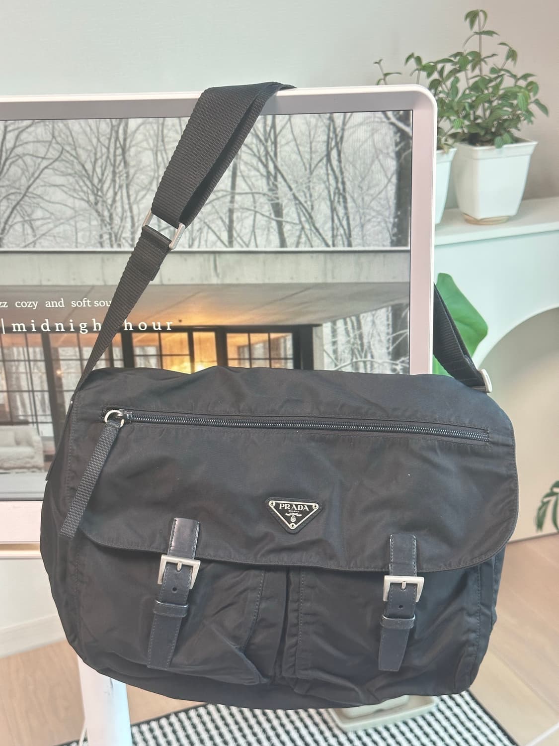 프라다 메신저백 나일론 포코노 테수토 숄더백 남녀공용 상품이미지6