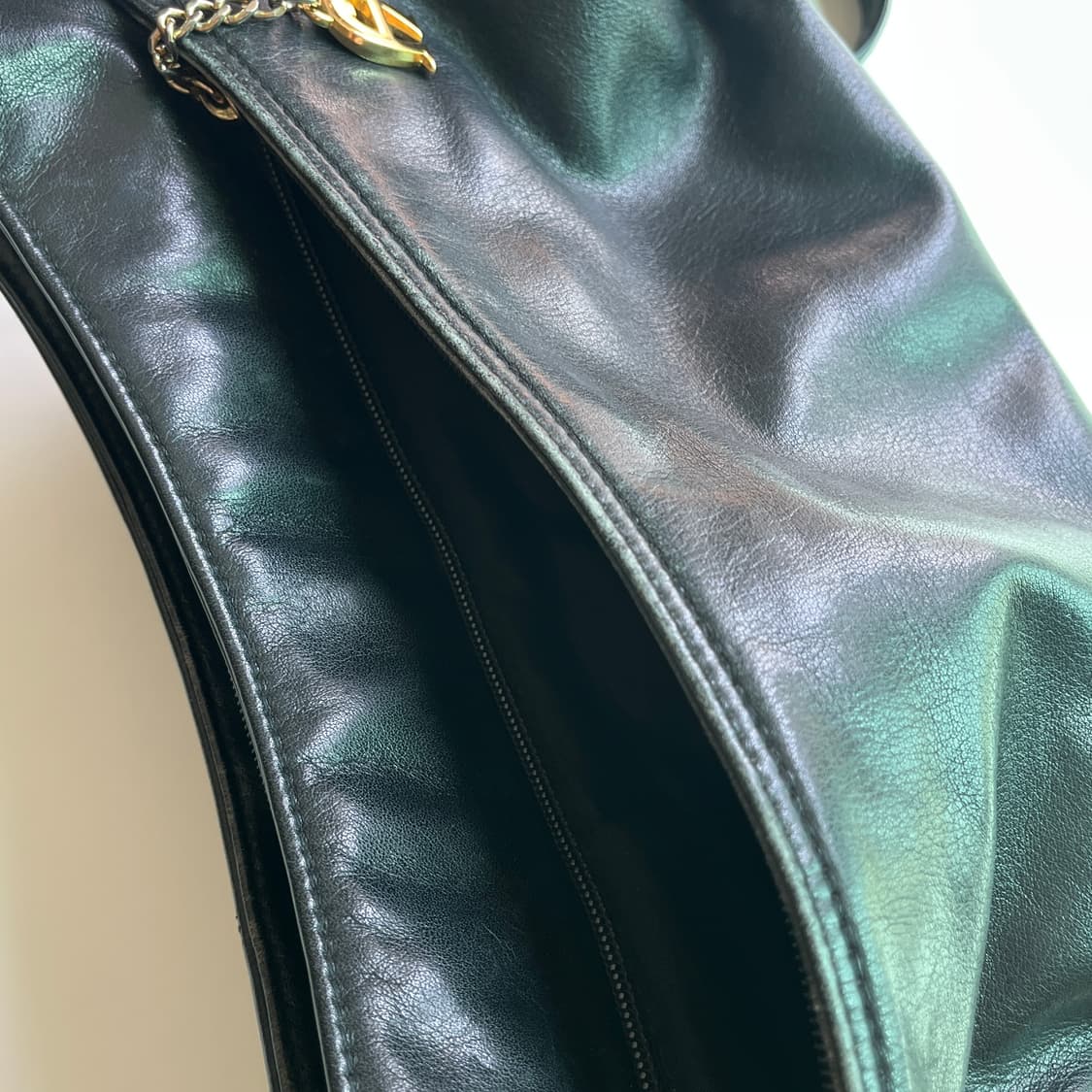 Aigner Leather shoulder Bag 상품이미지4