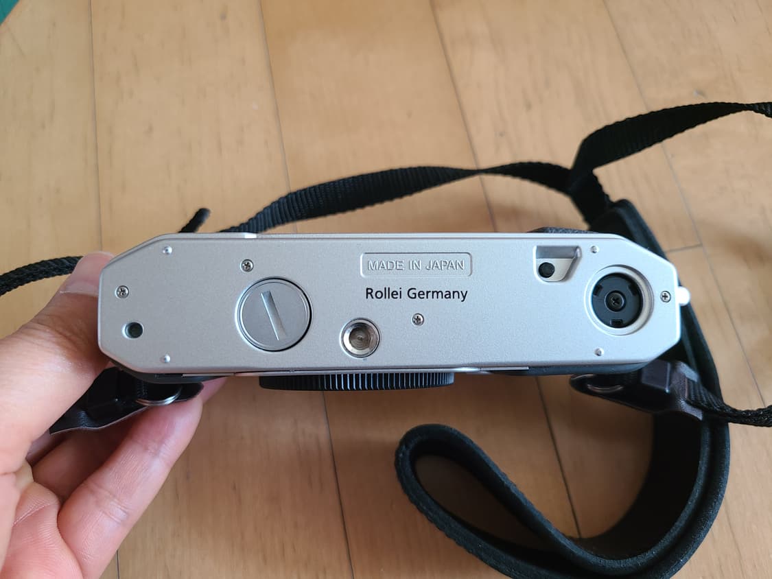 롤라이 35 RF 카메라 + 보이그랜더 40mm F1.4 렌즈 상품이미지5