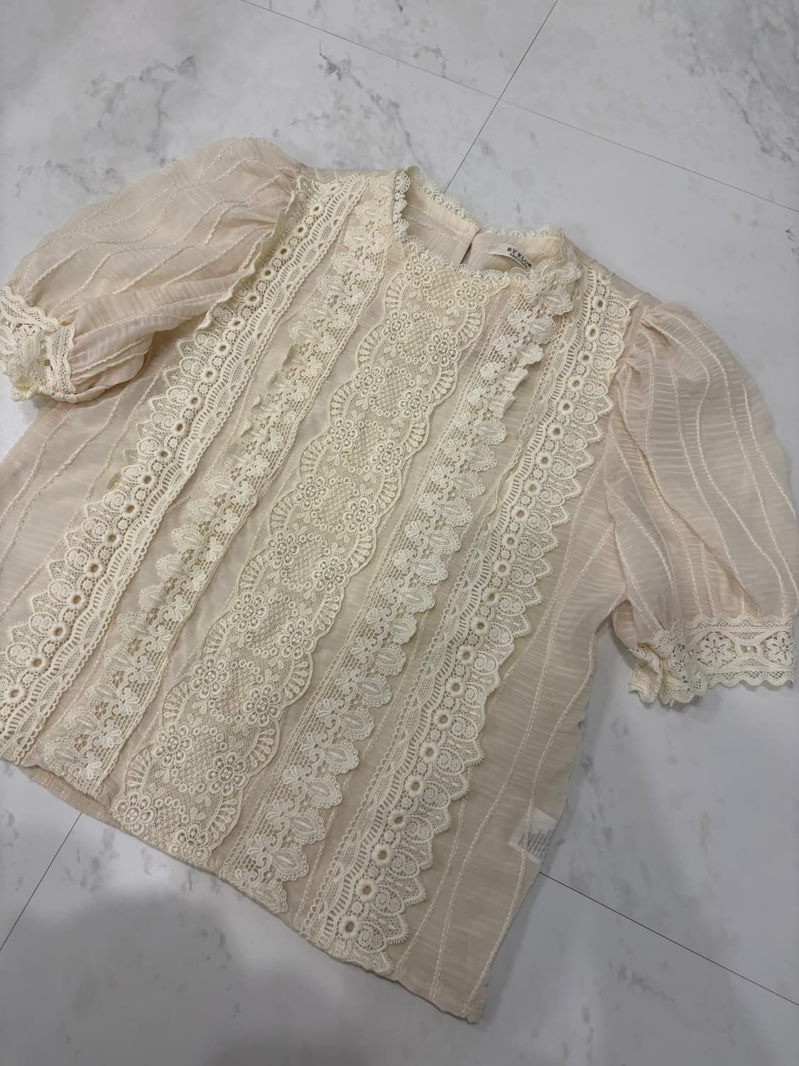 by flow lace blouse  상품이미지2