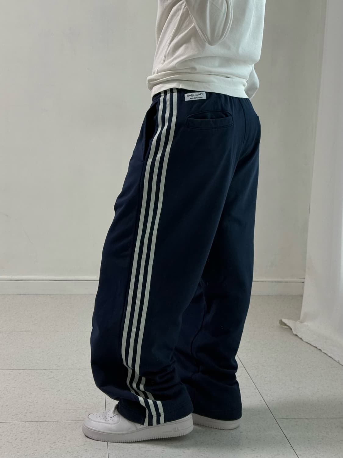 아디다스 네이비 스웻팬츠 상품이미지3