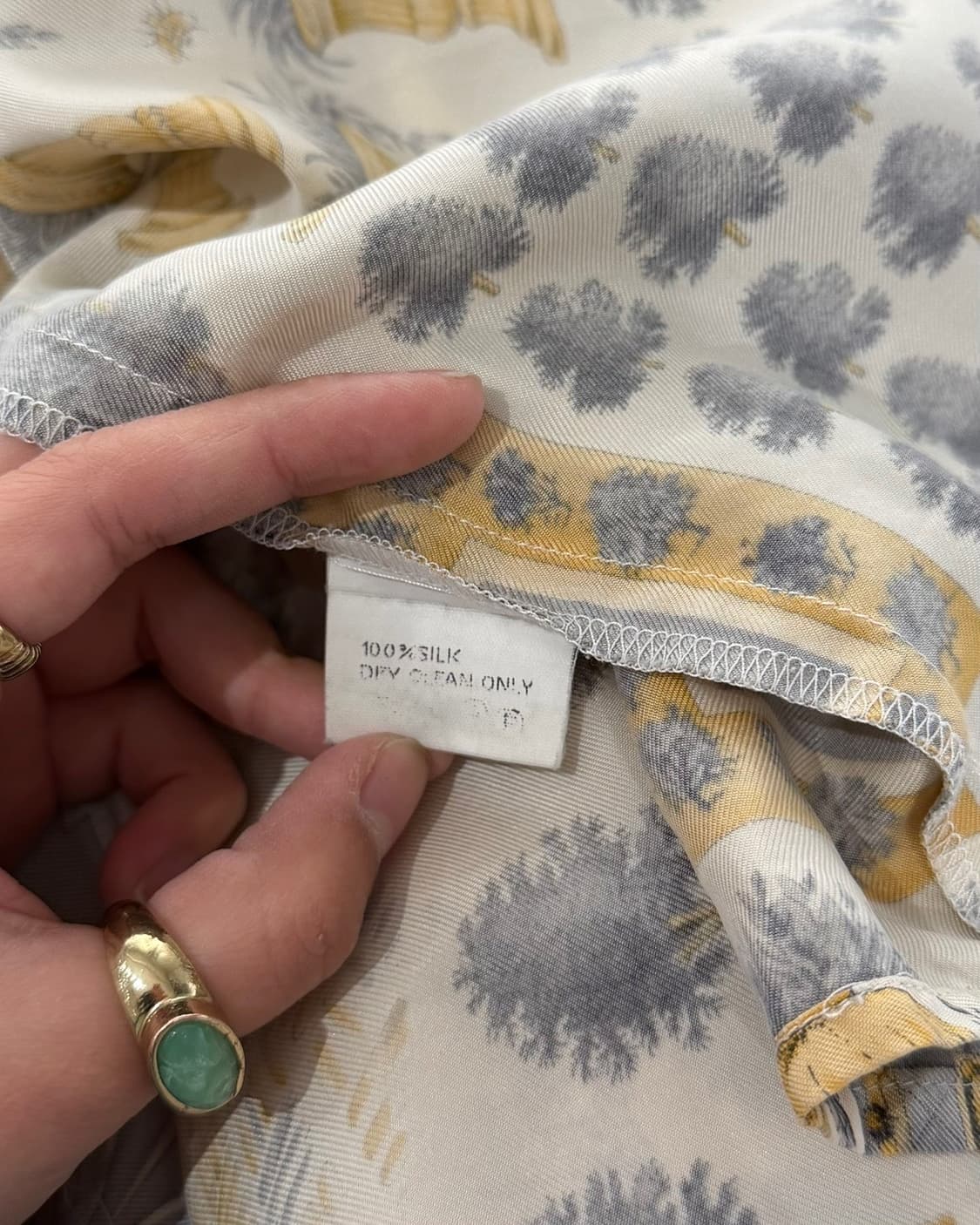 버버리 아이보리 옐로우 프린팅 셔츠  상품이미지8