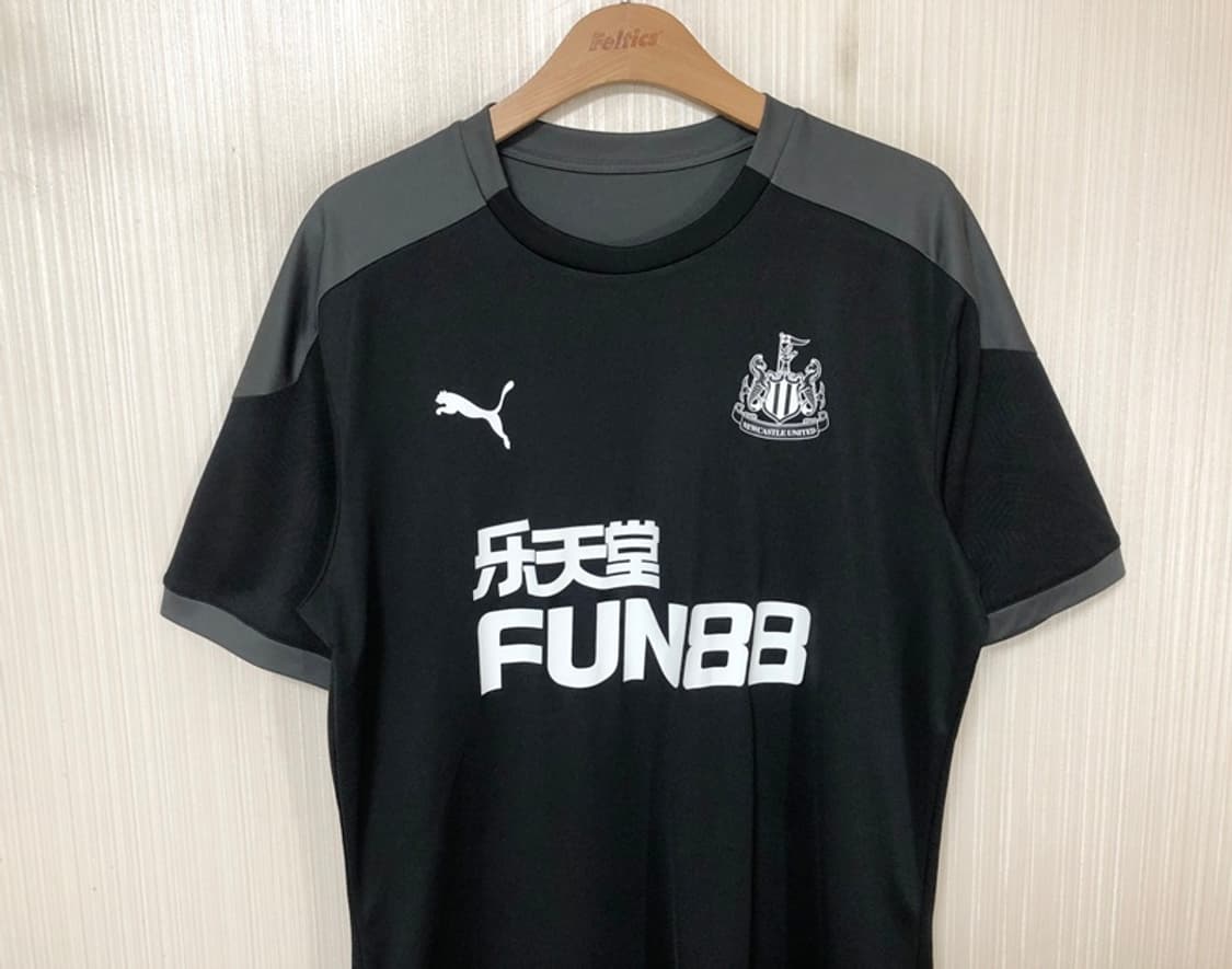 푸마 19-20 뉴캐슬 유나이티드 트레이닝유니폼/져지 L(해외) 상품이미지2