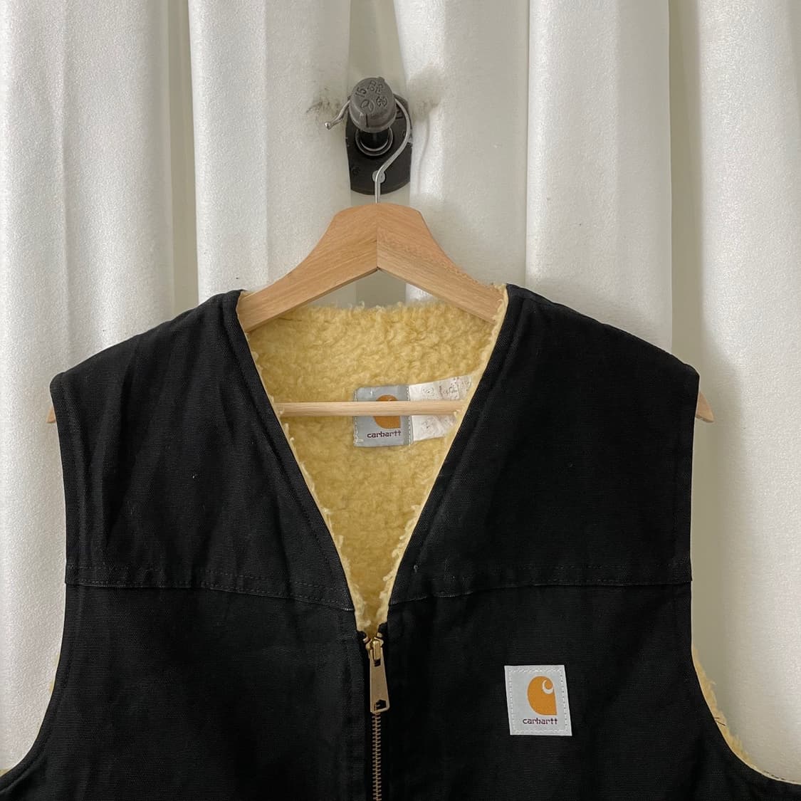 칼하트 블랙 양털 안감 조끼 상품이미지3