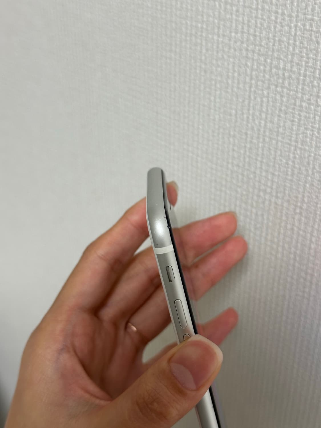 아이폰 SE2 화이트 128기가 상품이미지5